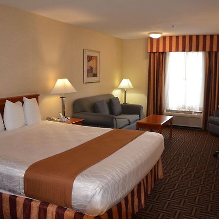 Best Western Norwalk Inn Екстер'єр фото