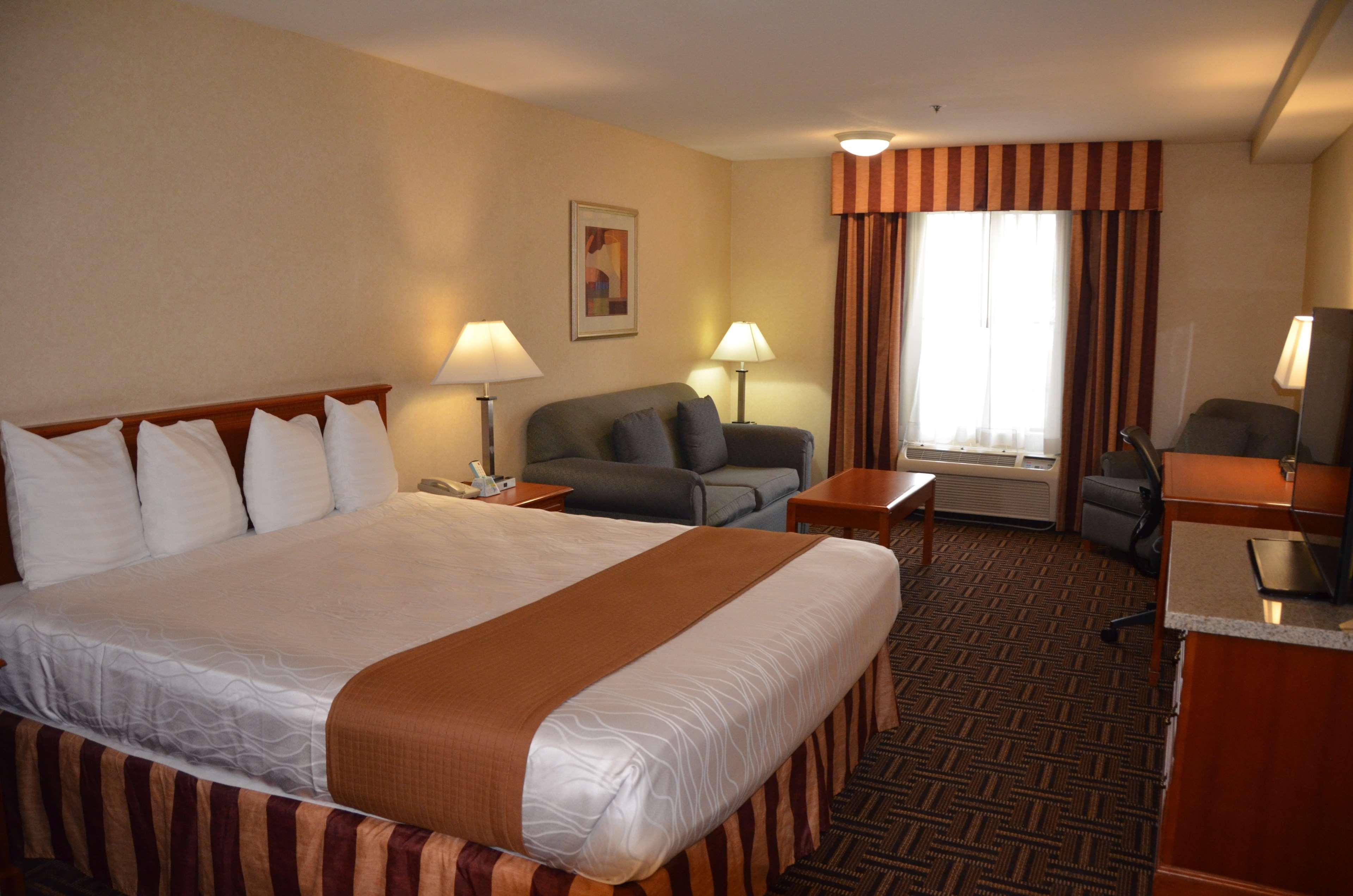Best Western Norwalk Inn Екстер'єр фото