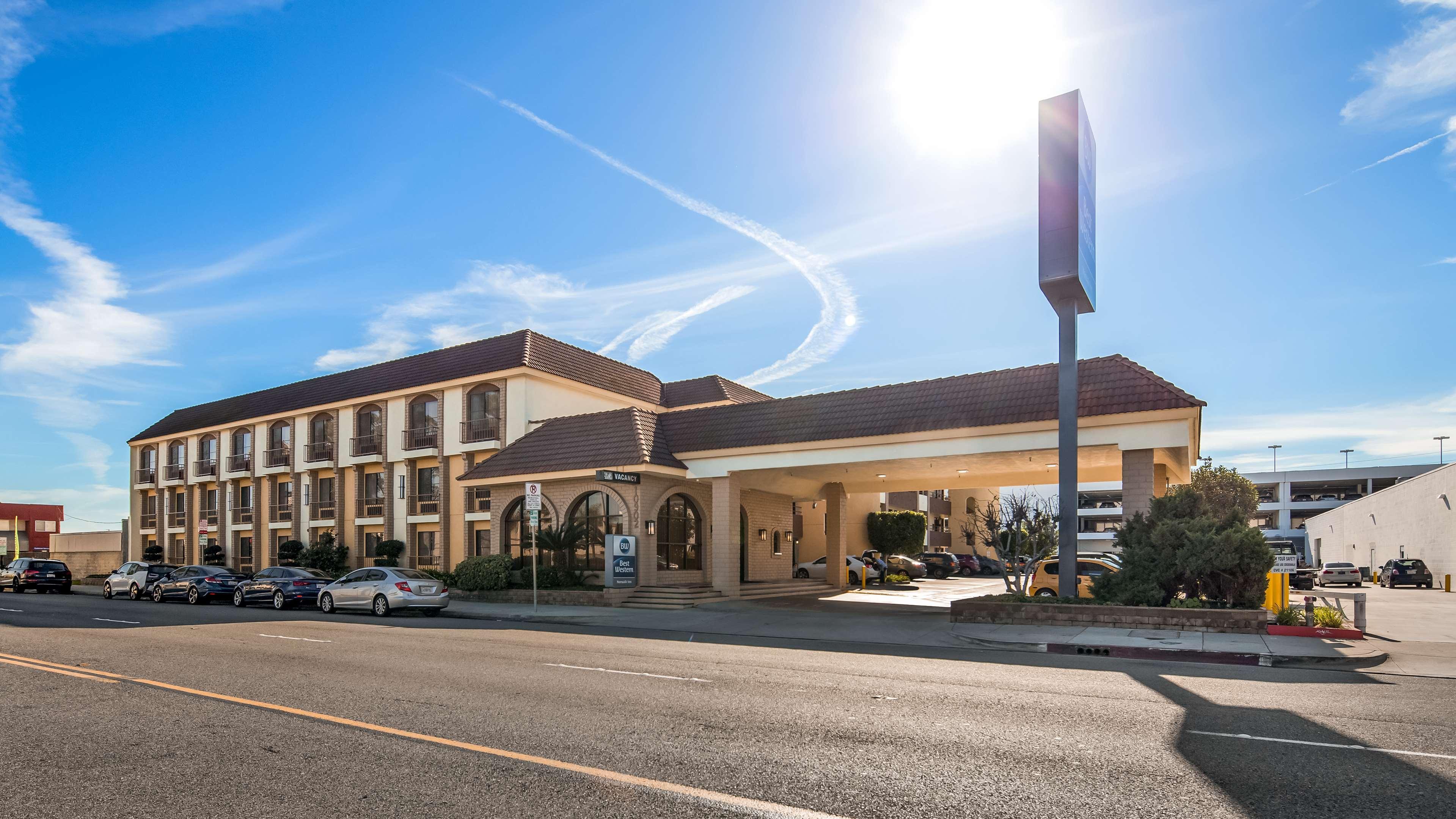 Best Western Norwalk Inn Екстер'єр фото