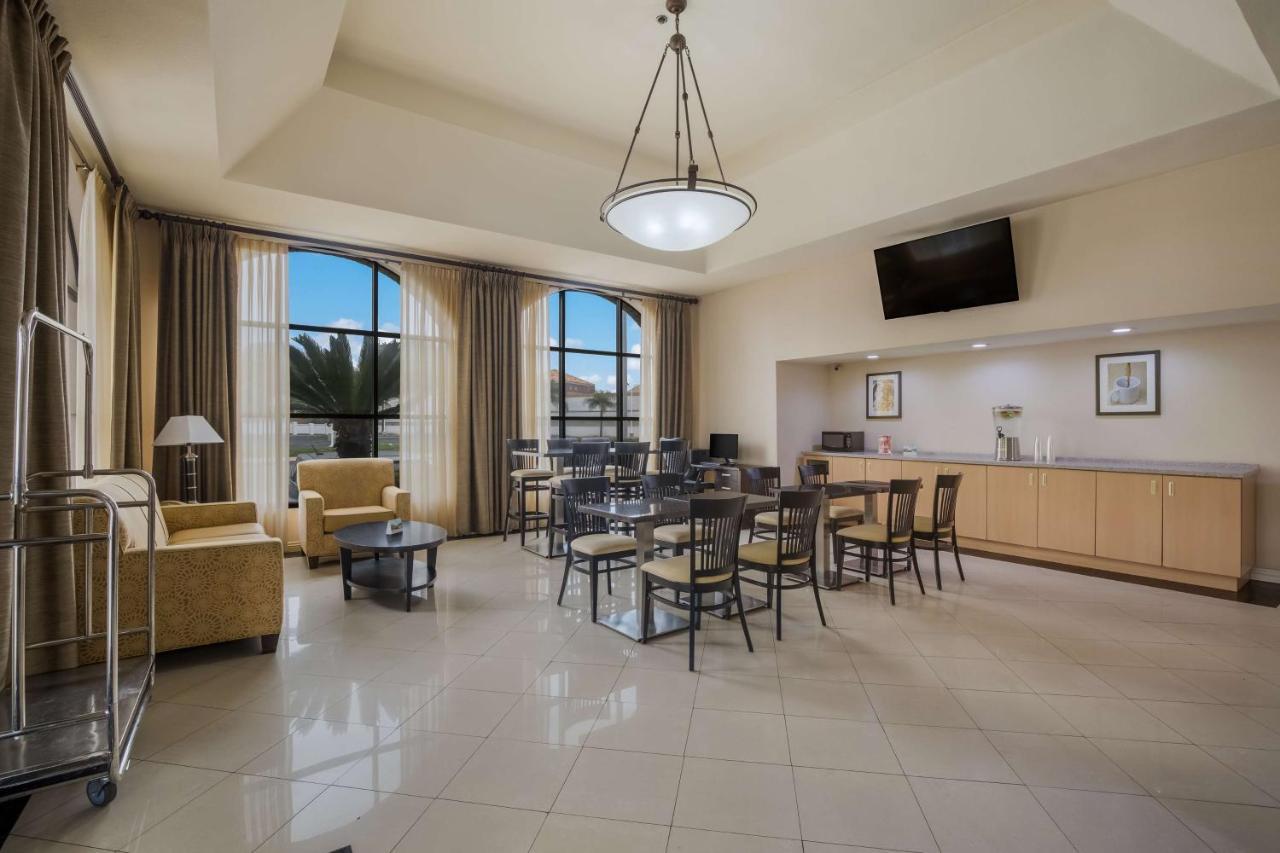 Best Western Norwalk Inn Екстер'єр фото