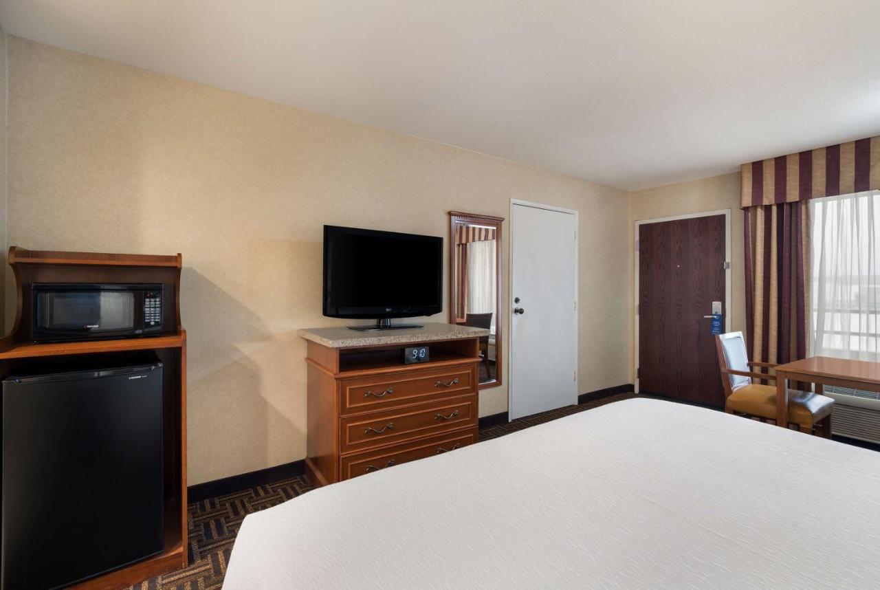 Best Western Norwalk Inn Екстер'єр фото