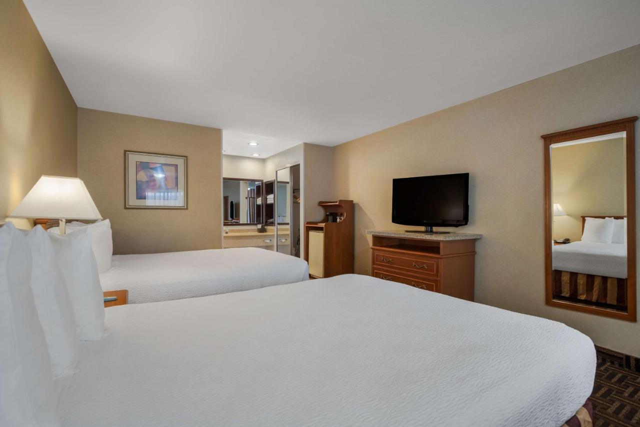 Best Western Norwalk Inn Екстер'єр фото