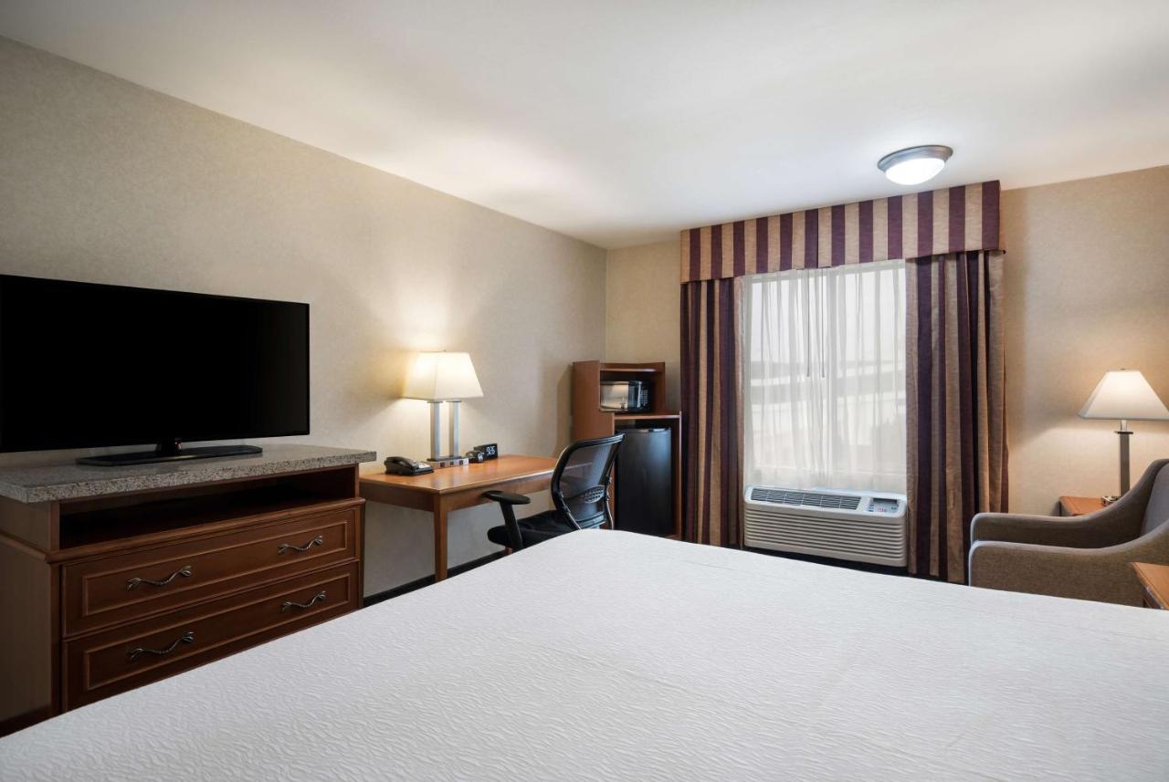 Best Western Norwalk Inn Екстер'єр фото