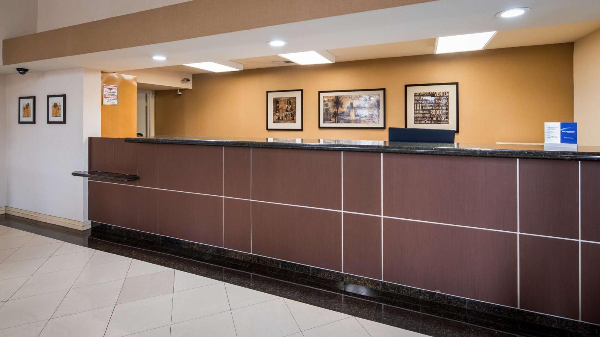 Best Western Norwalk Inn Екстер'єр фото