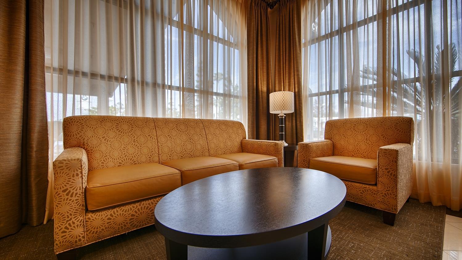 Best Western Norwalk Inn Екстер'єр фото