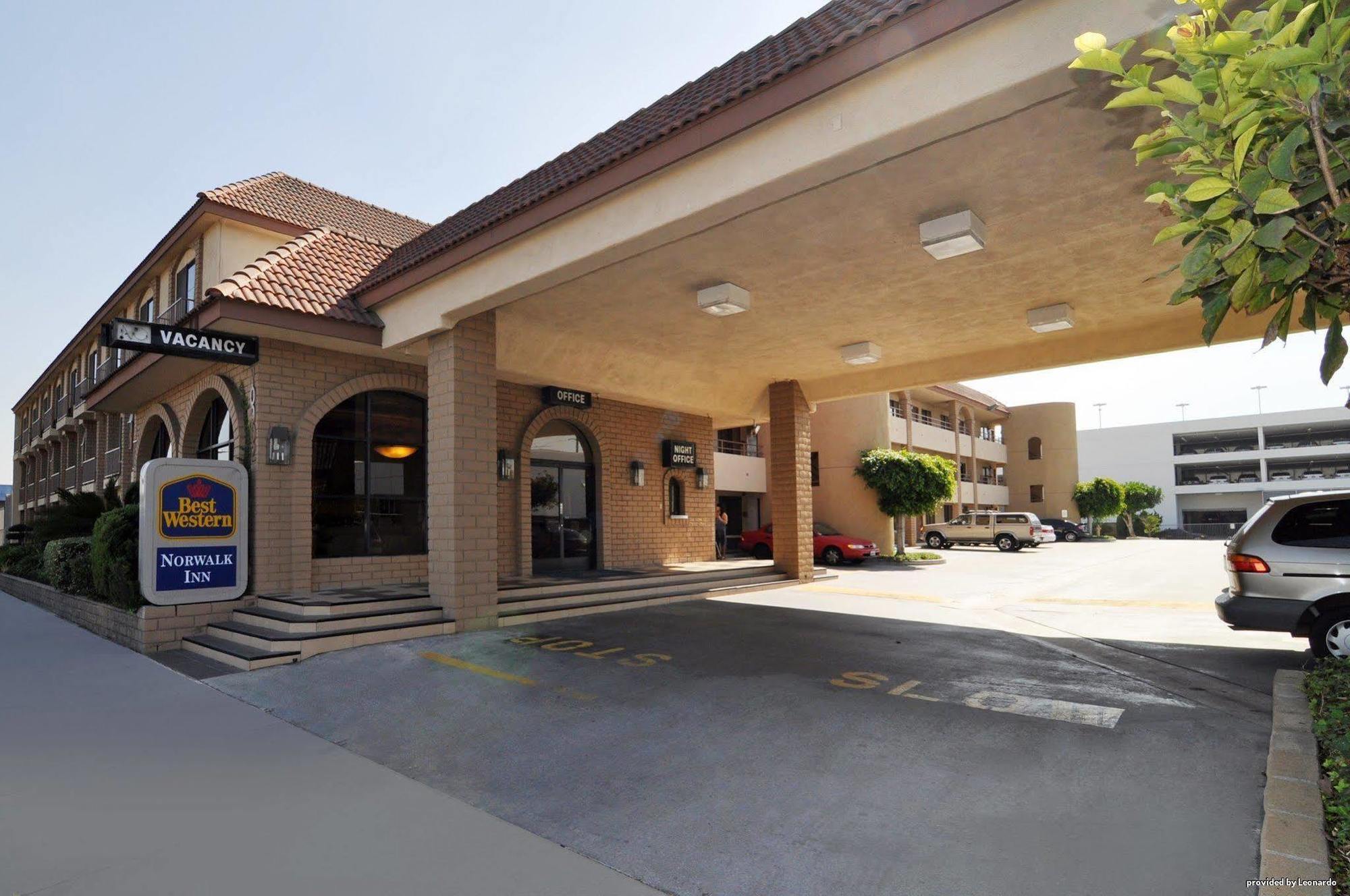 Best Western Norwalk Inn Екстер'єр фото