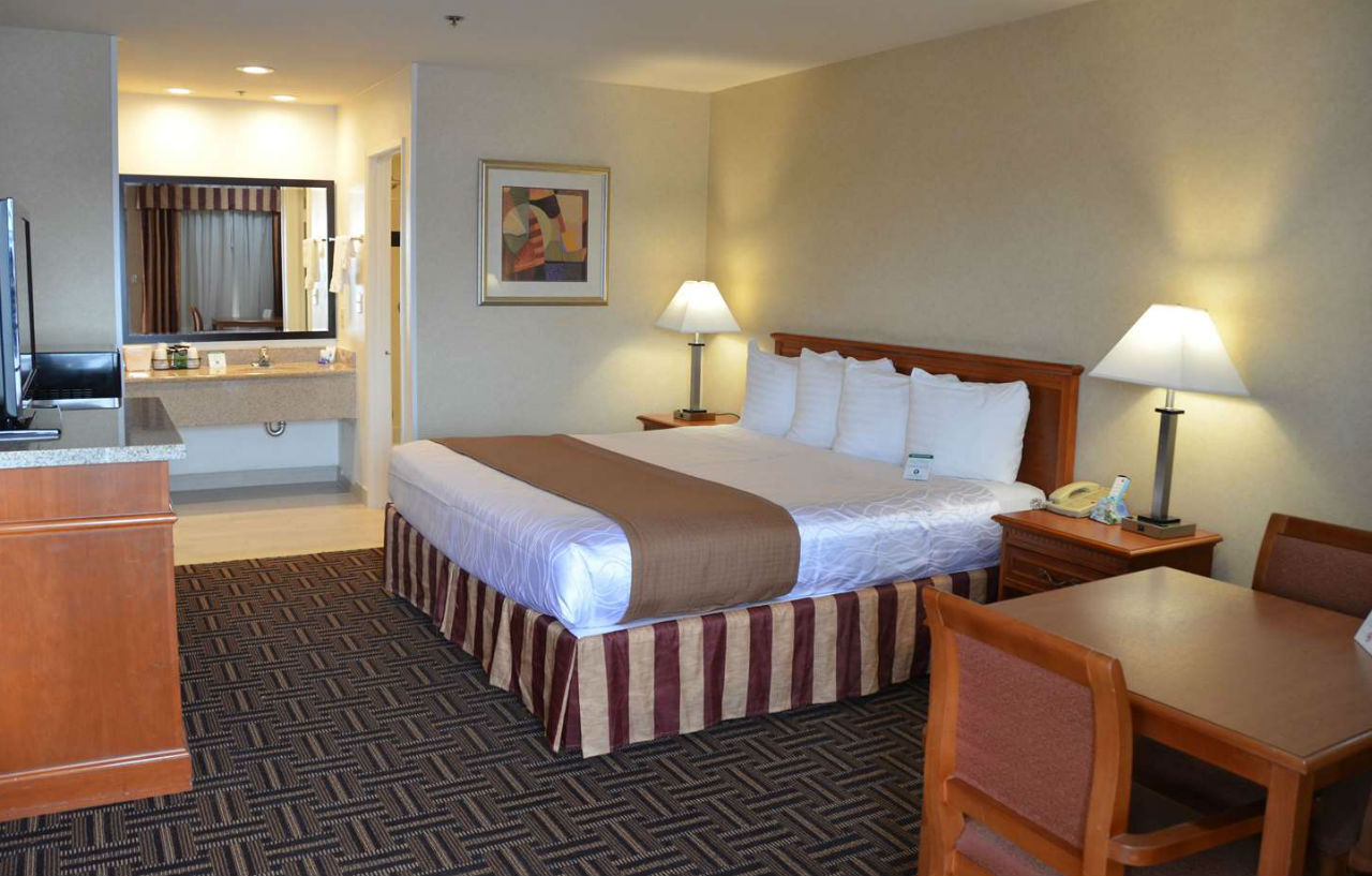 Best Western Norwalk Inn Екстер'єр фото